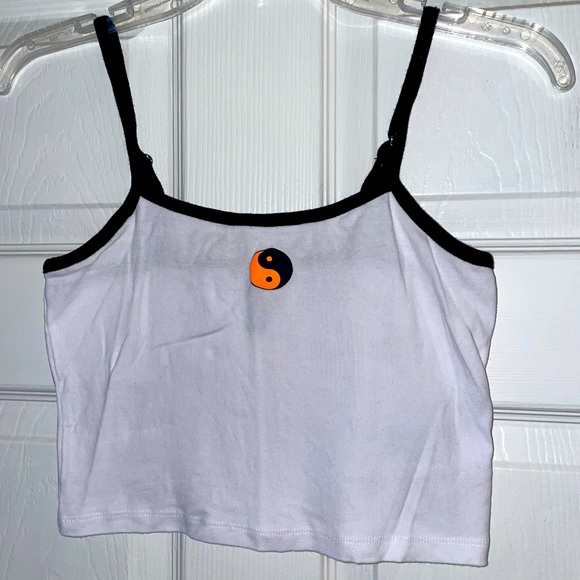 H&M Yin and Yang White Crop Top Size S - Picture 1 of 1